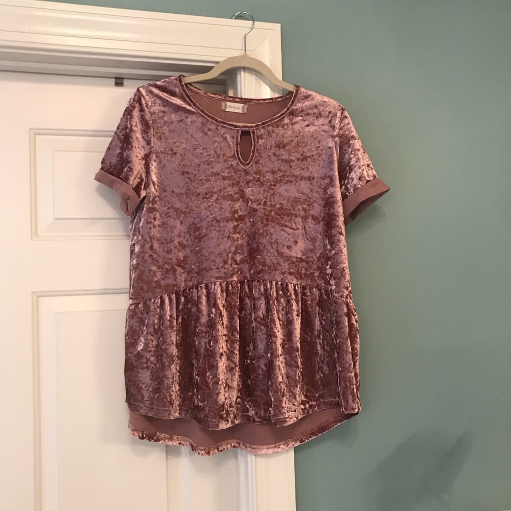 Altair’d State crushed velvet short sleeve top S